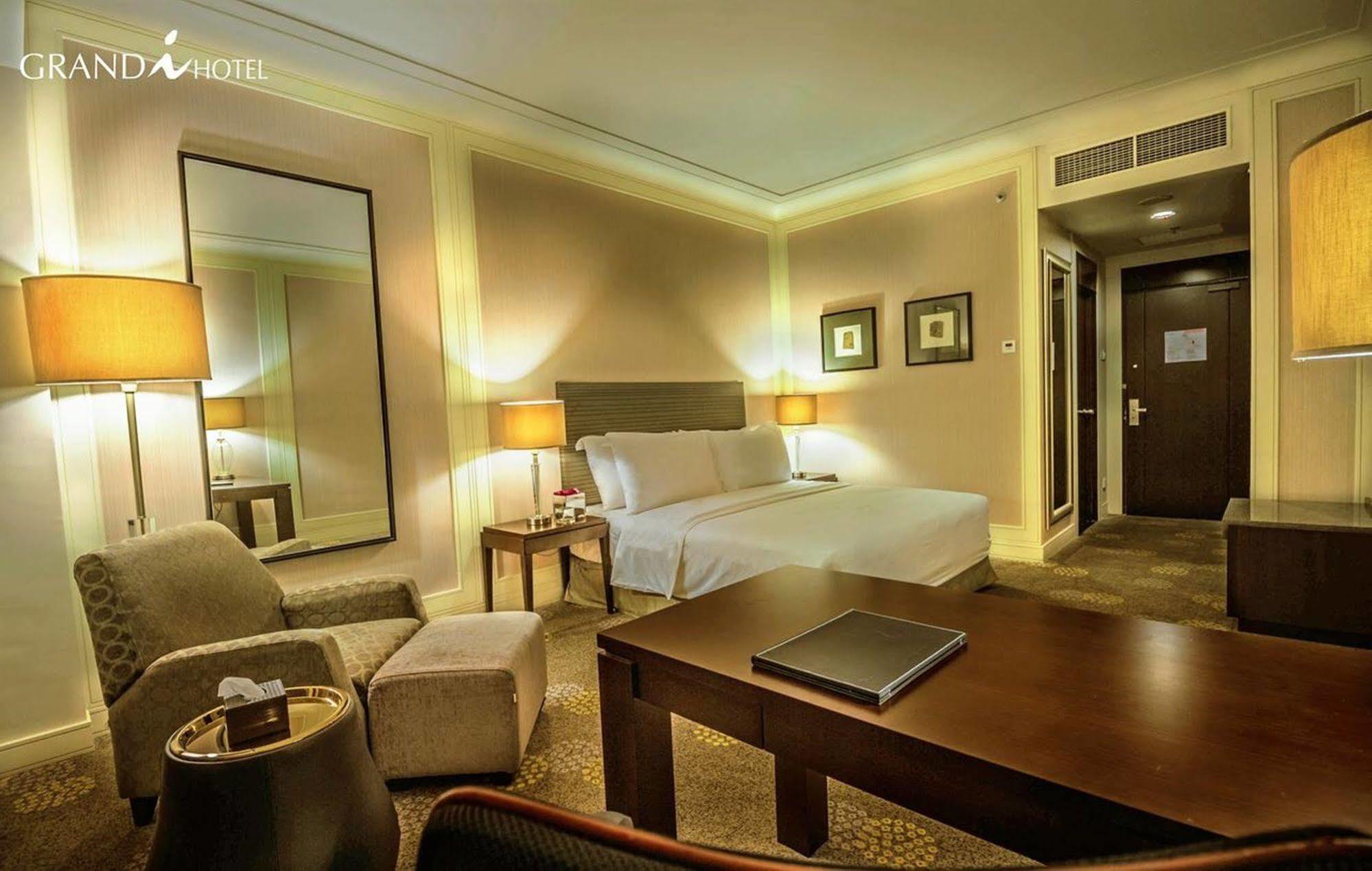 I Hotel Nagoya Esterno foto