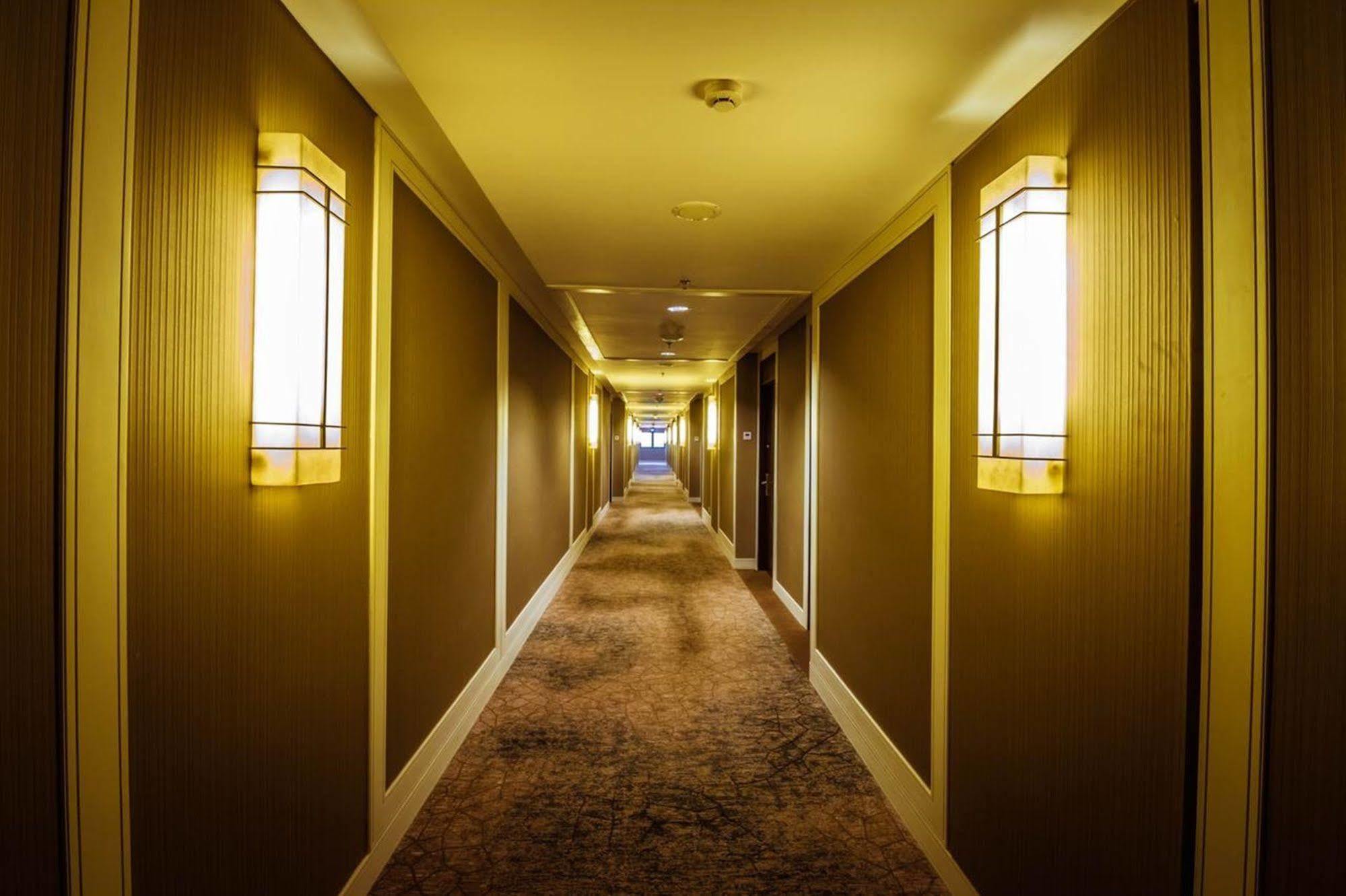 I Hotel Nagoya Esterno foto